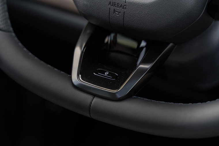 Vehicle Image 42