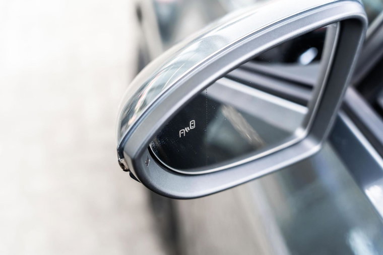 Vehicle Image 30