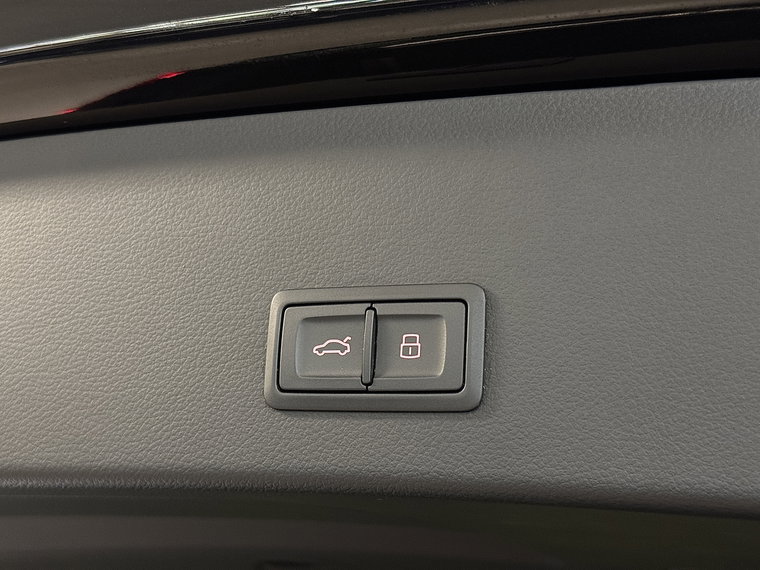 Vehicle Image 47