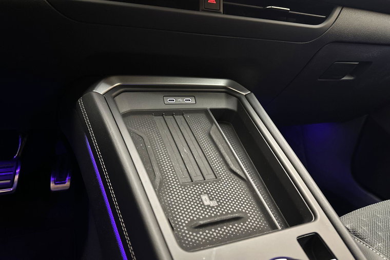 Vehicle Image 36