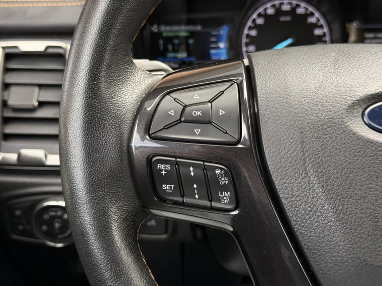 Vehicle Image 28
