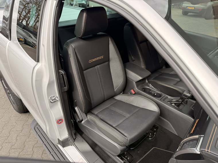 Vehicle Image 45