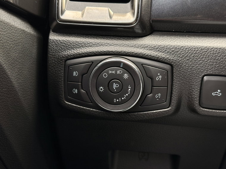 Vehicle Image 52