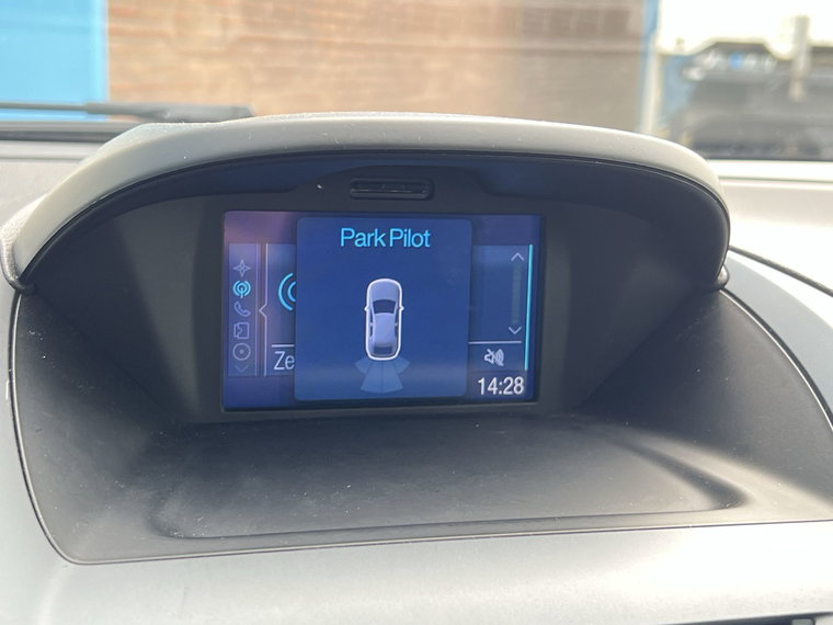 Vehicle Image 19