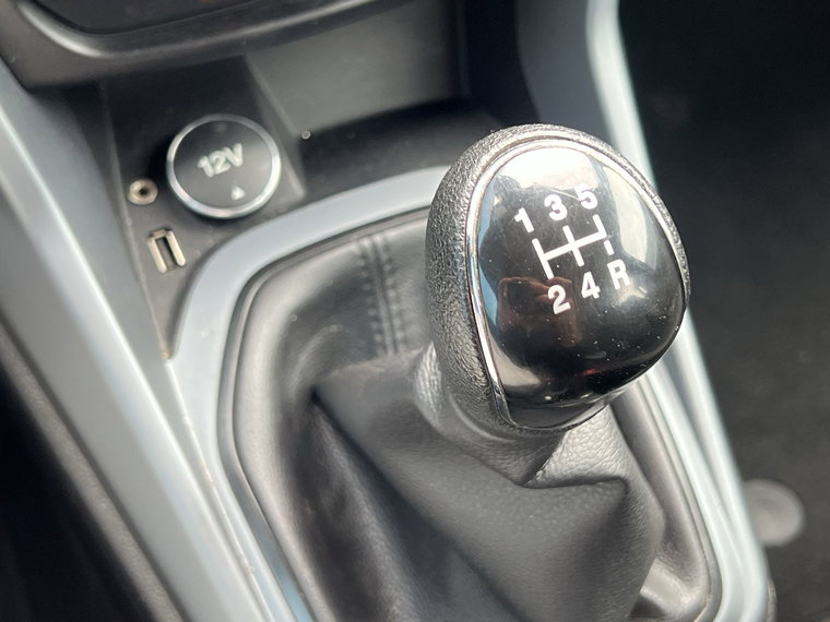Vehicle Image 22