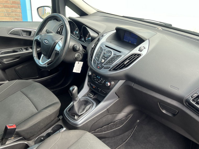 Vehicle Image 30