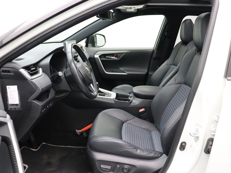 Vehicle Image 21