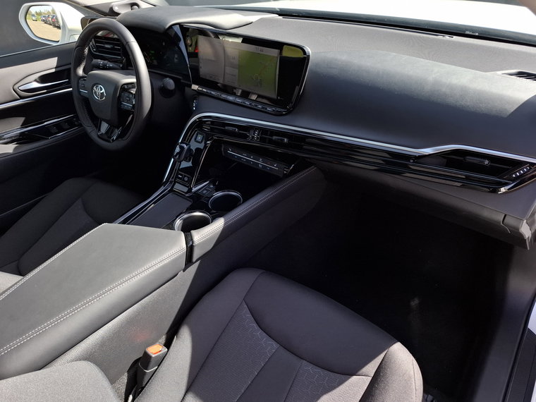 Vehicle Image 7