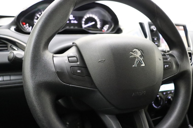 Vehicle Image 24