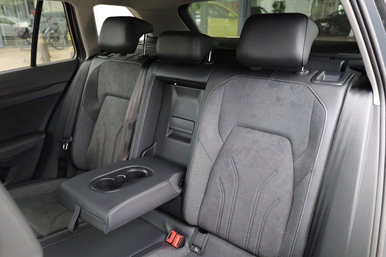 Vehicle Image 39