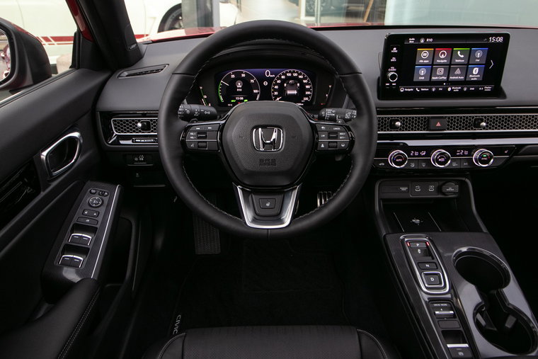 Vehicle Image 18