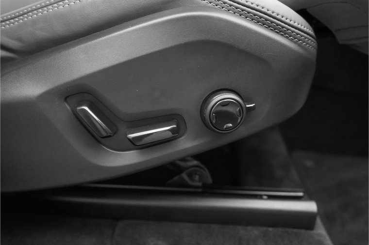 Vehicle Image 46