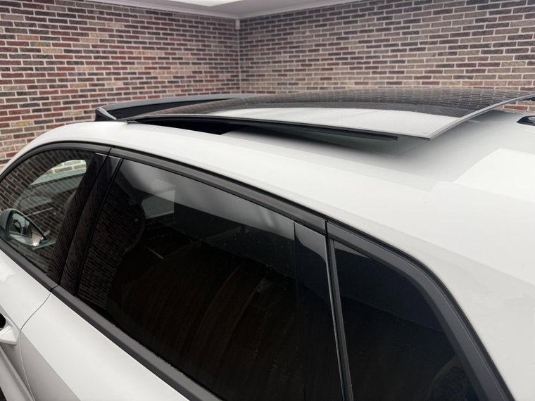 Vehicle Image 41