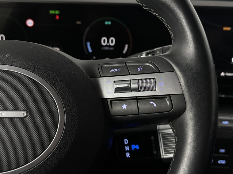 Vehicle Image 23