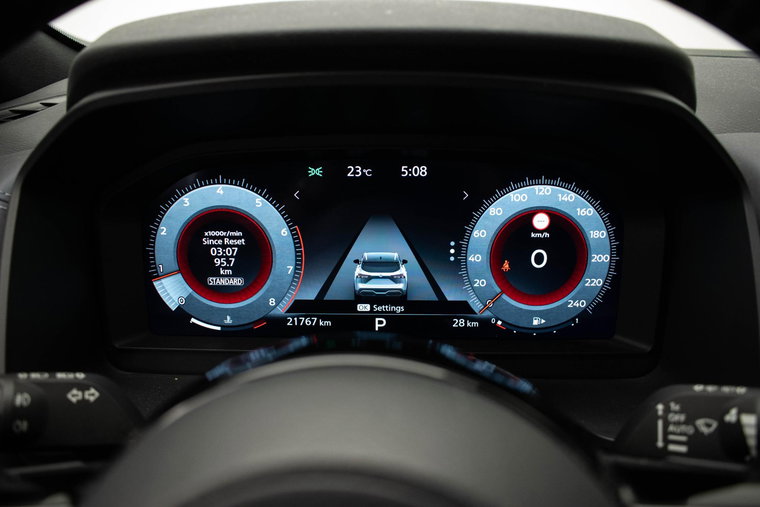 Vehicle Image 13