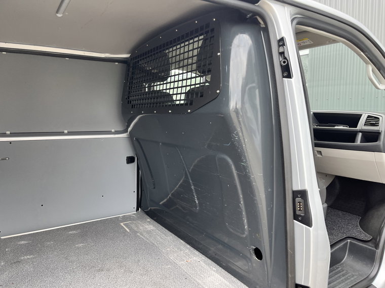 Vehicle Image 26