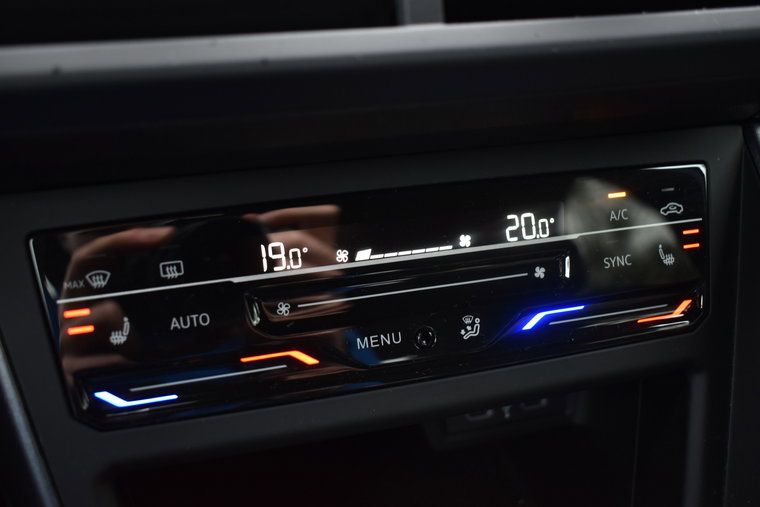 Vehicle Image 27