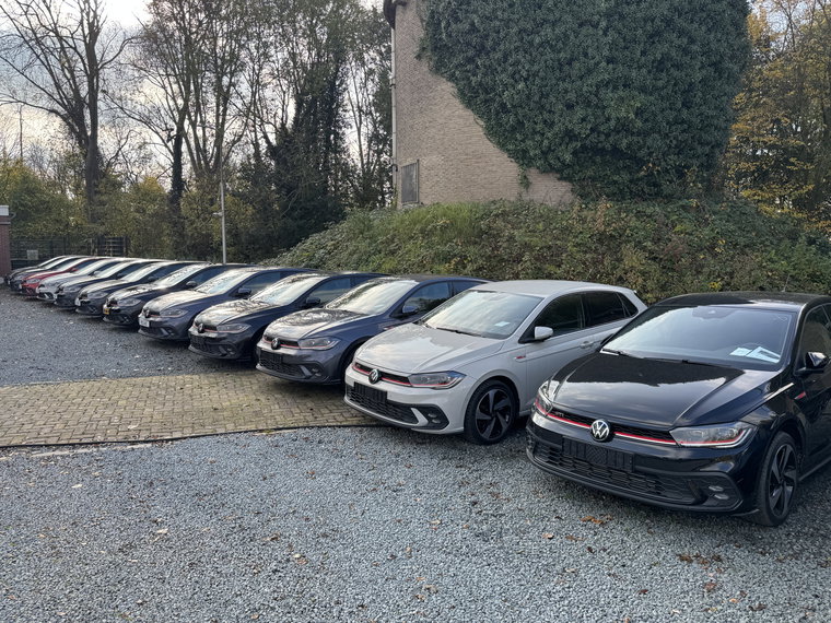 Vehicle Image 40