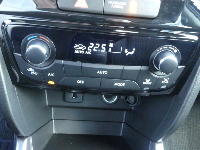 Vehicle Image 23