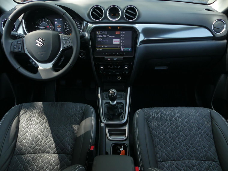 Vehicle Image 10