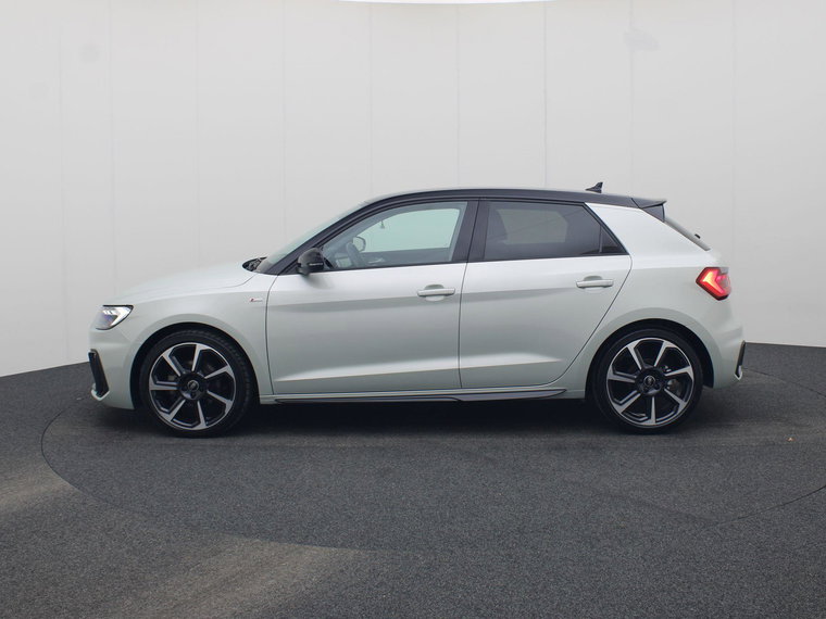 Vehicle Image 30