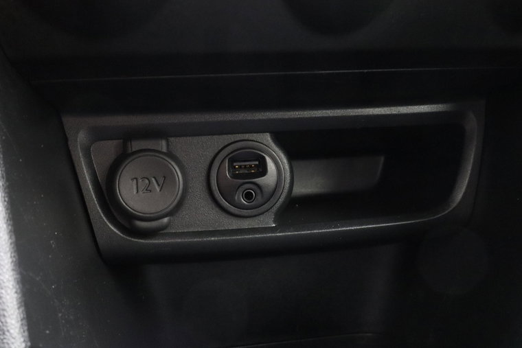Vehicle Image 23