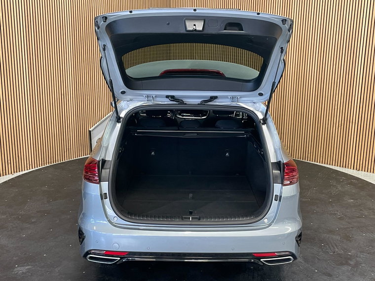 Vehicle Image 33