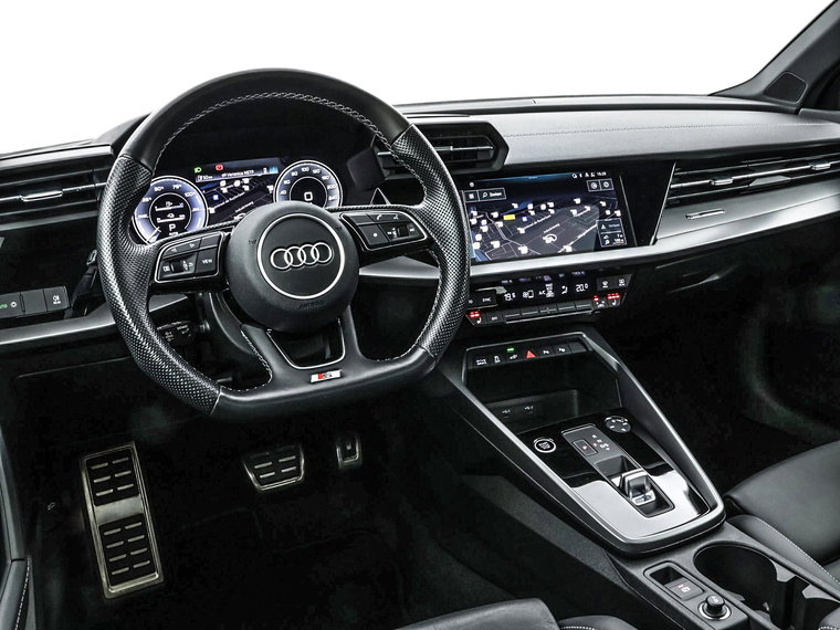 Vehicle Image 30