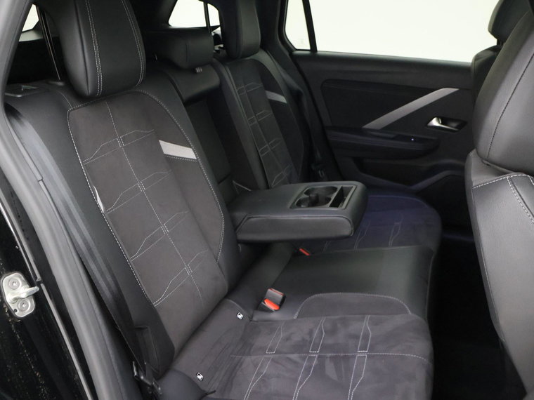 Vehicle Image 48