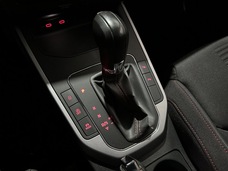 Vehicle Image 24