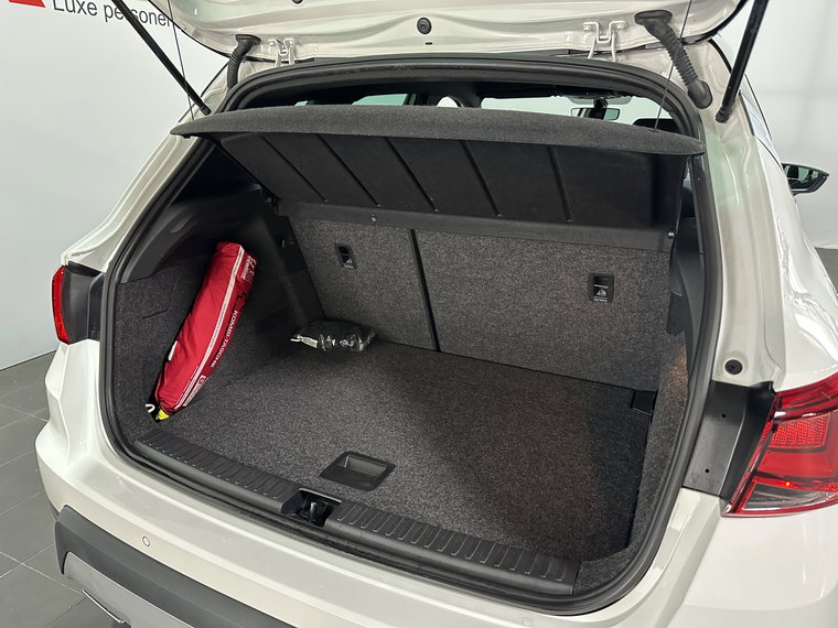 Vehicle Image 33