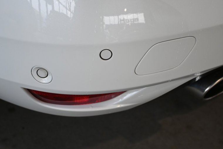 Vehicle Image 32