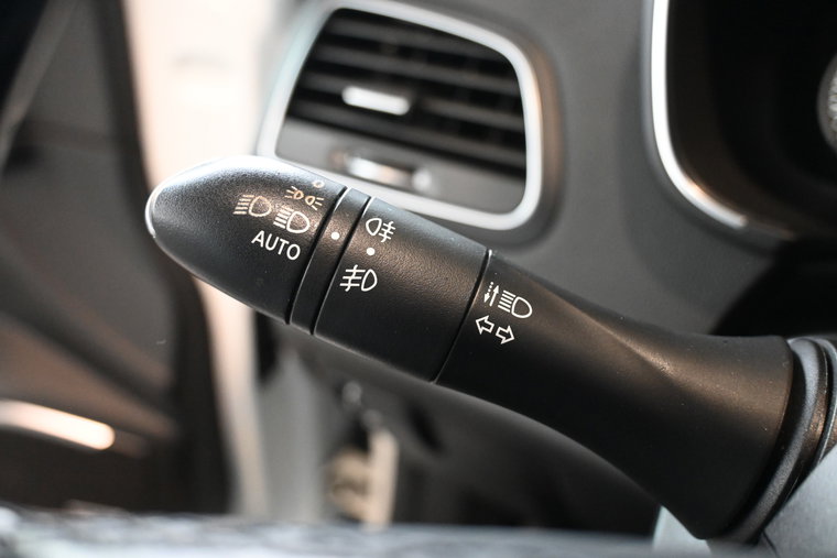 Vehicle Image 35