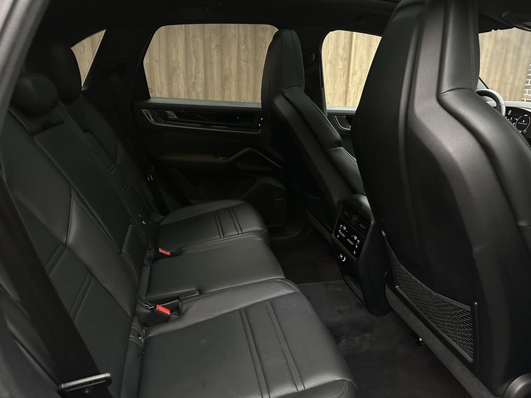 Vehicle Image 39