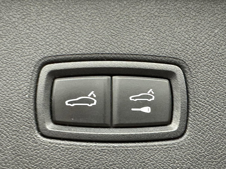 Vehicle Image 40