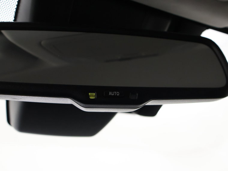 Vehicle Image 42