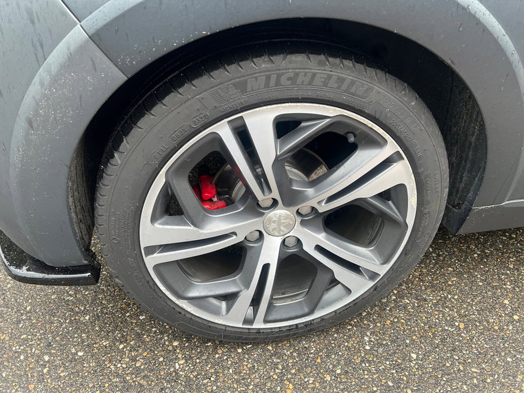 Vehicle Image 18