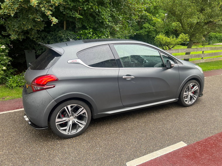 Vehicle Image 23