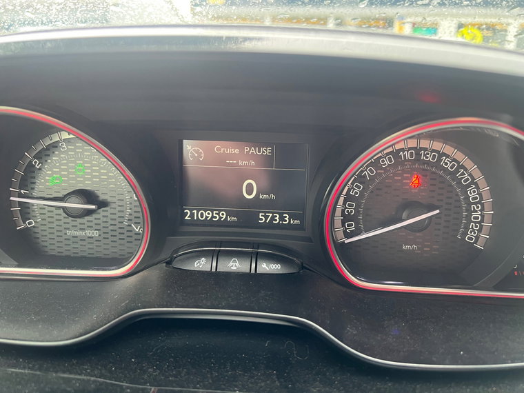 Vehicle Image 28