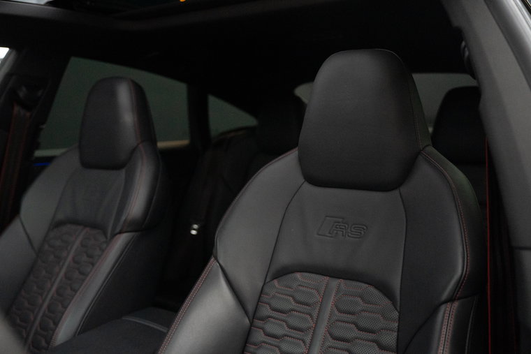 Vehicle Image 28