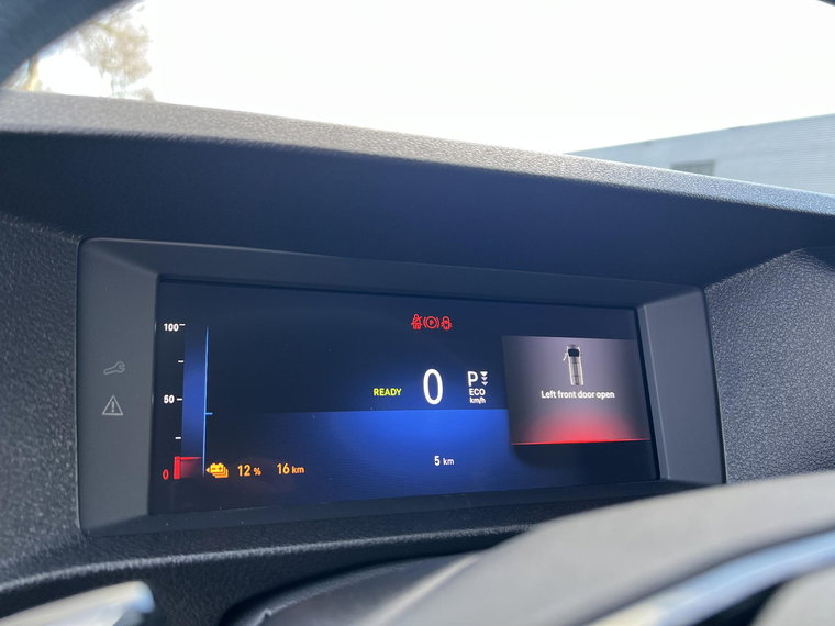 Vehicle Image 32