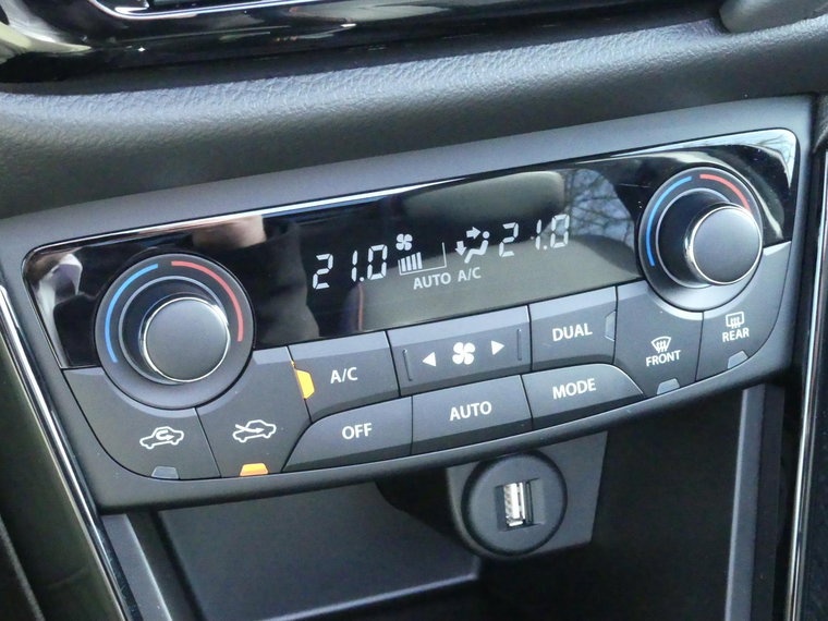 Vehicle Image 26