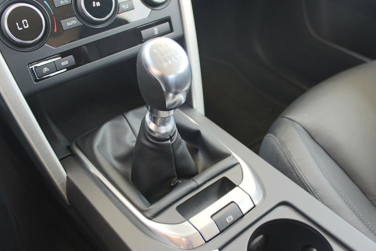 Vehicle Image 23