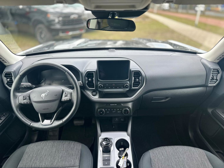 Vehicle Image 13