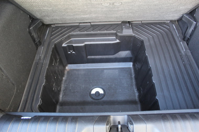 Vehicle Image 35