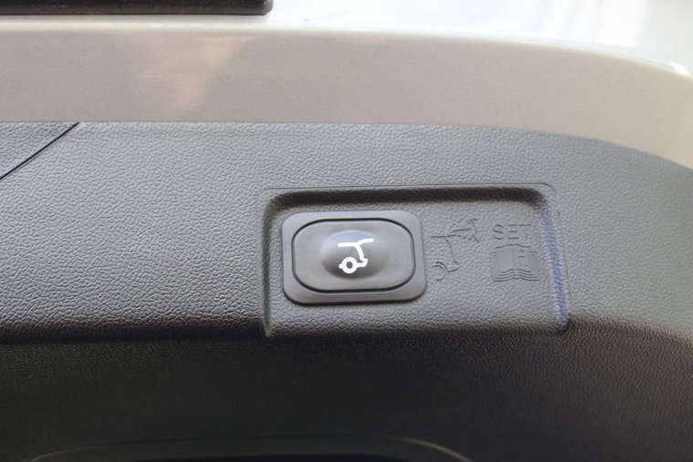 Vehicle Image 37