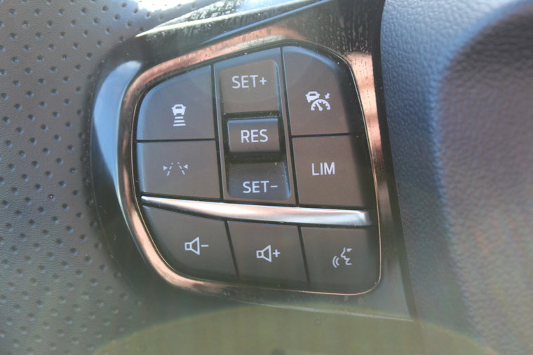 Vehicle Image 10