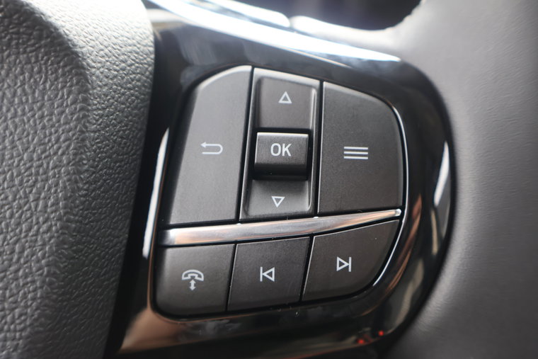 Vehicle Image 28
