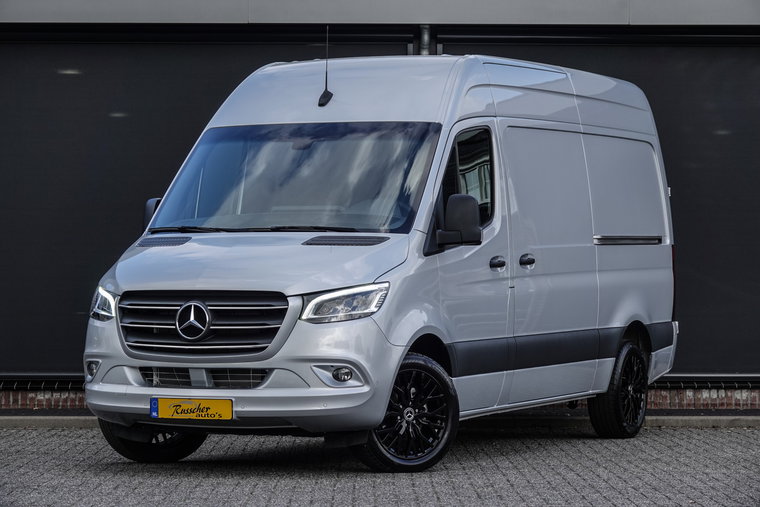 Vehicle Image 40