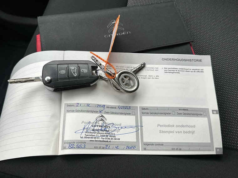 Vehicle Image 14